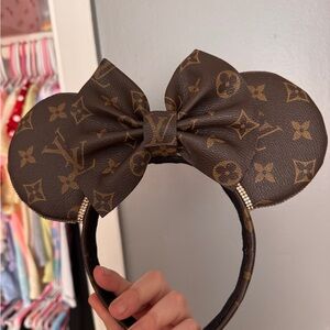 LV Bow Headband